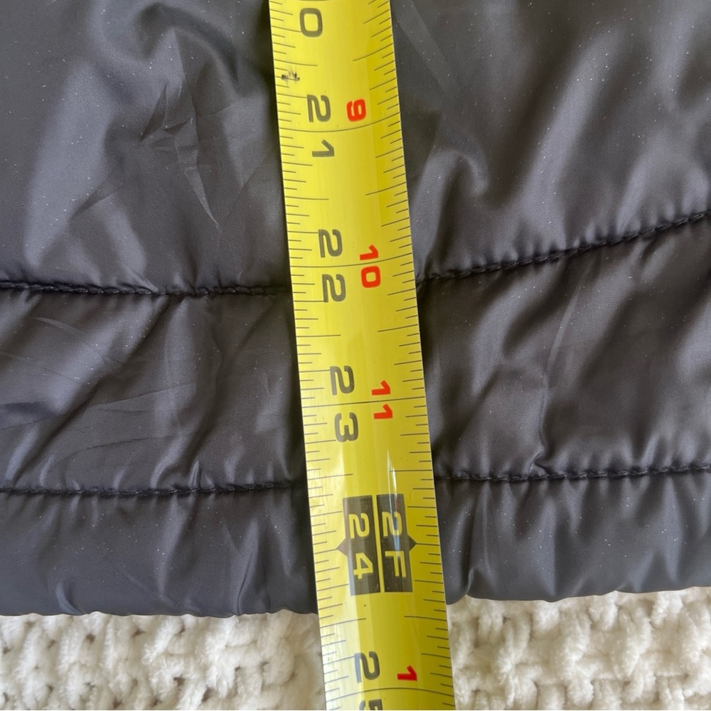 LA Kings Women's Black Puffer Vest Quilted Medium Pockets - Picture 16 of 16